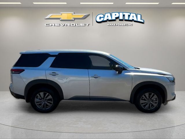 2025 Nissan Pathfinder S