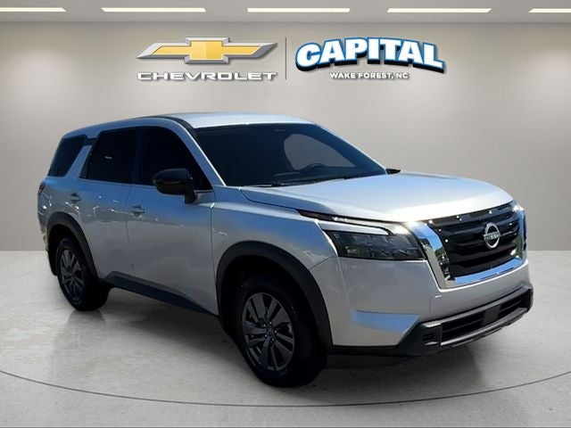 2025 Nissan Pathfinder S