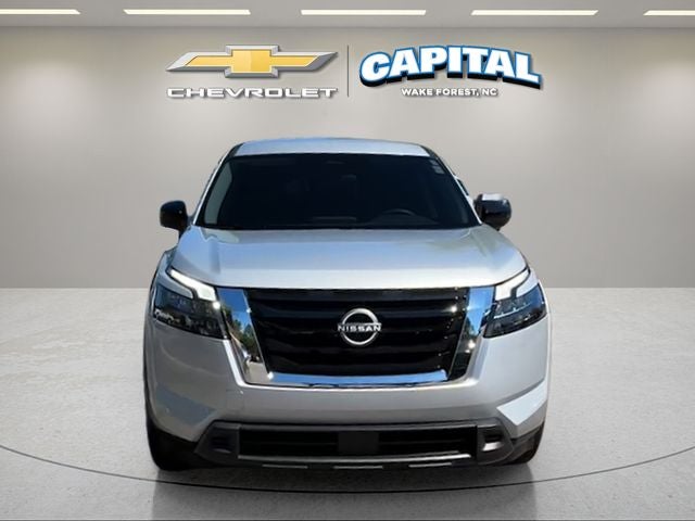 2025 Nissan Pathfinder S