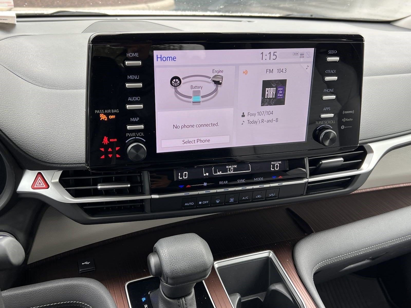 2023 Toyota Sienna LE