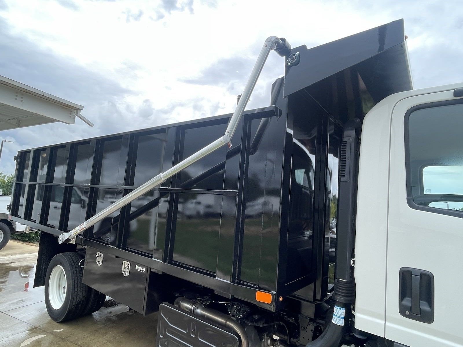 2023 Chevrolet 5500HD LCF Diesel Base