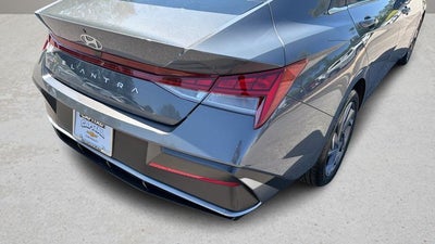 2025 Hyundai Elantra SEL Convenience