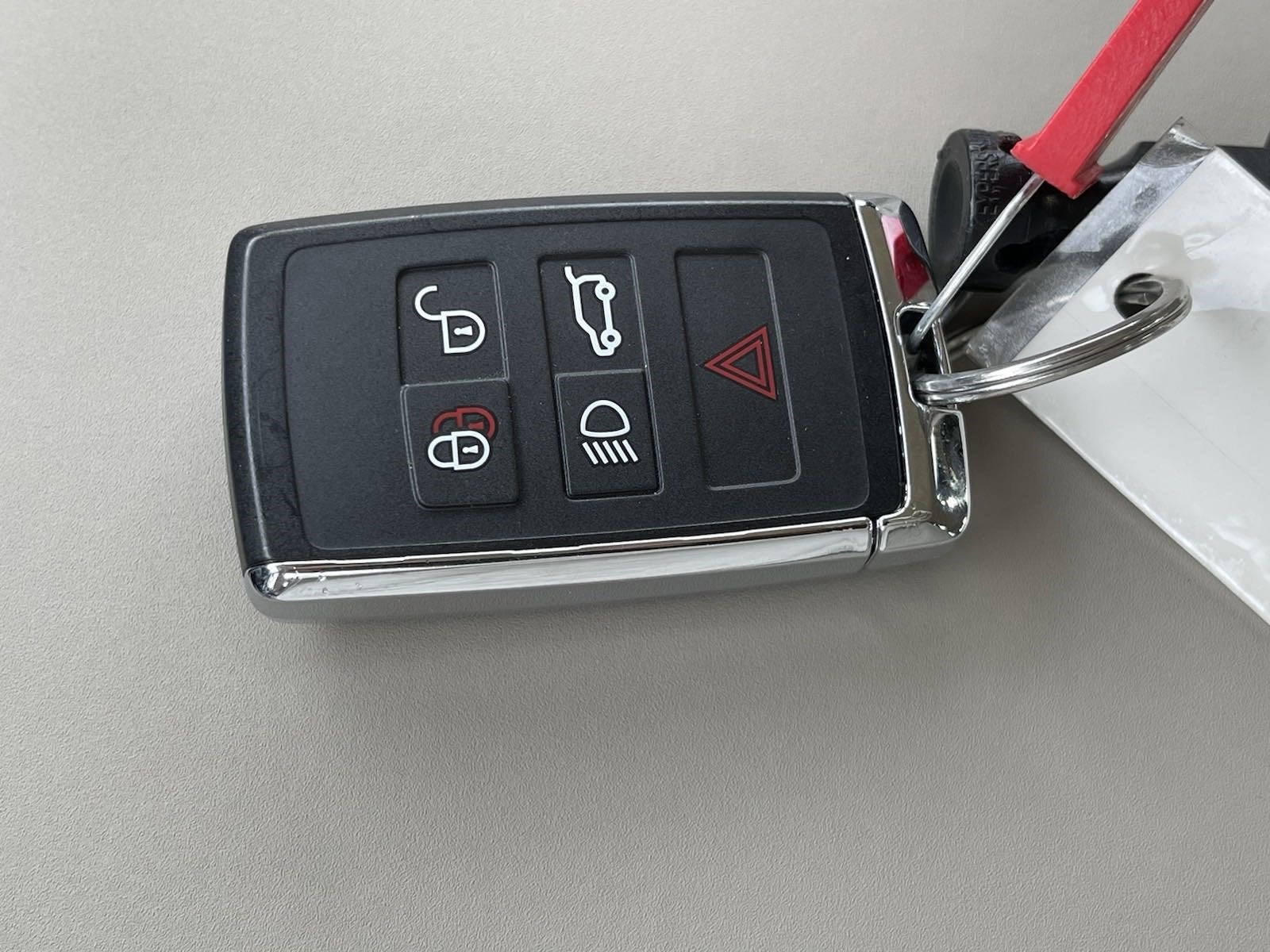 2024 Land Rover Defender S