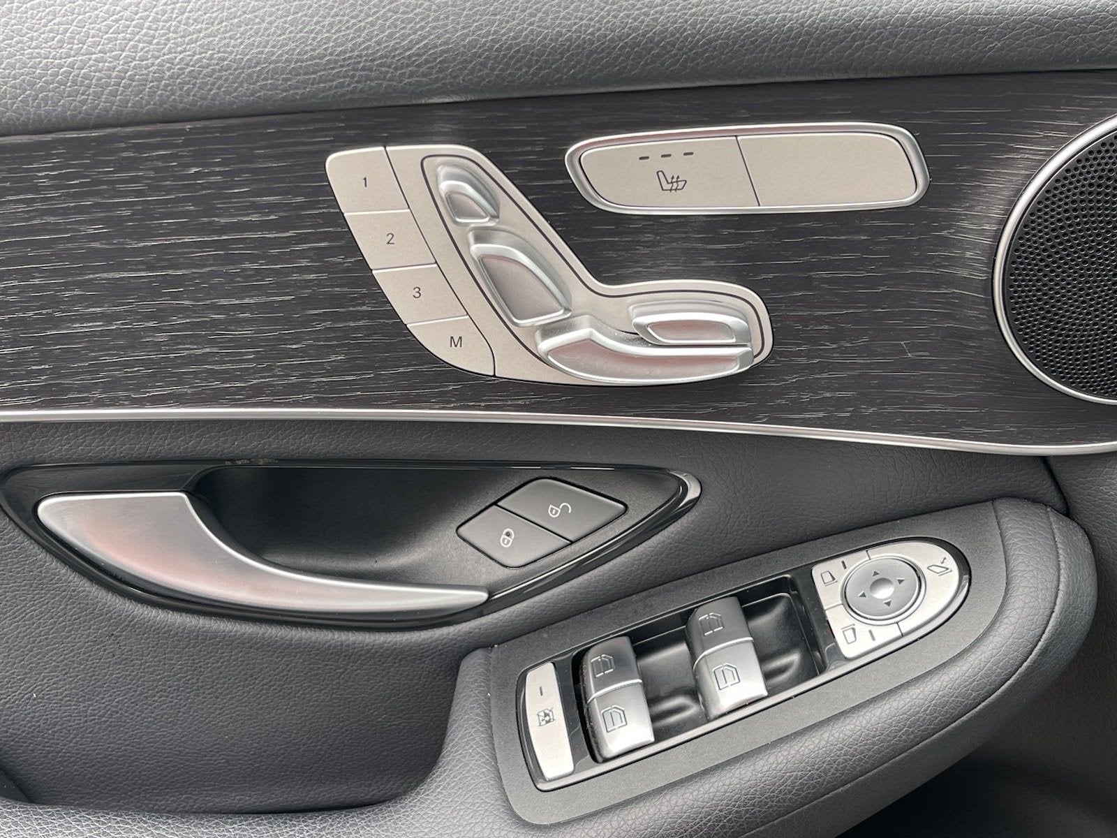 2022 Mercedes-Benz GLC GLC 300