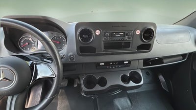 2025 Mercedes-Benz Sprinter 2500 Cargo 144 WB