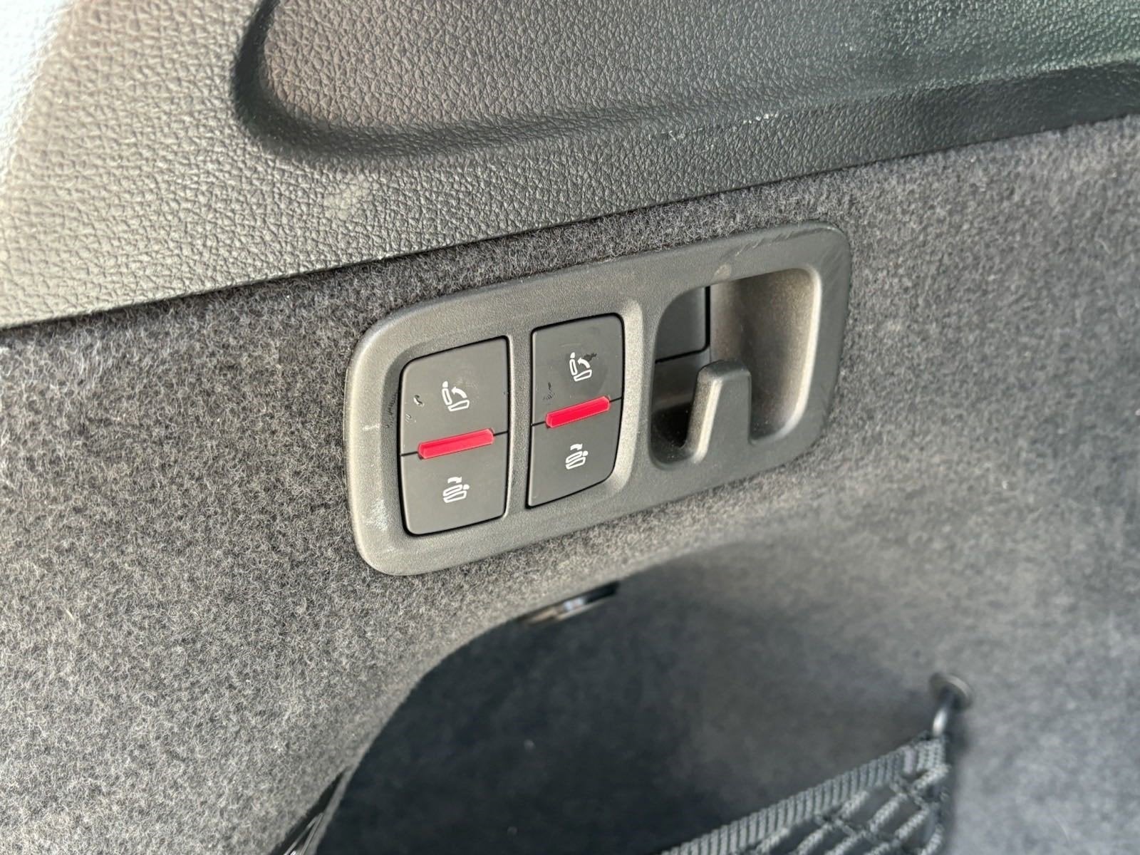 2023 Audi Q7 Premium Plus