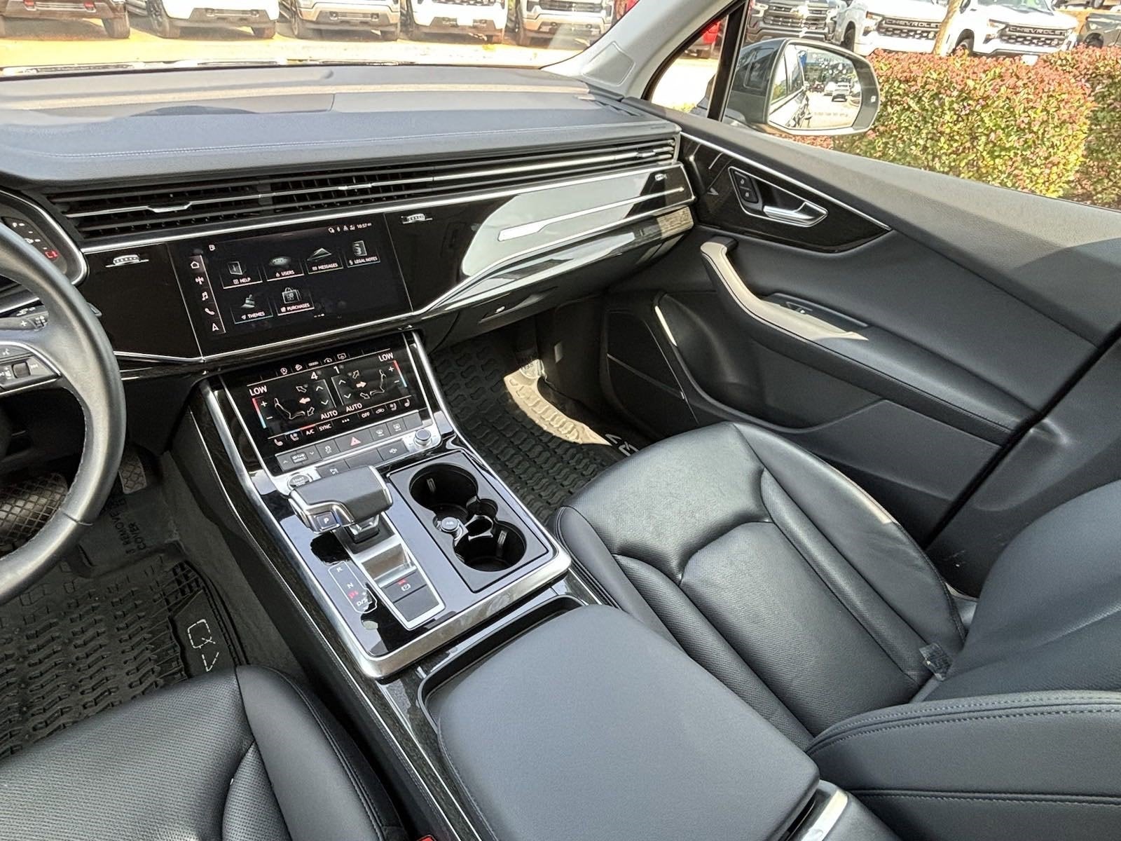 2023 Audi Q7 Premium Plus