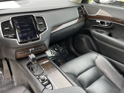2017 Volvo XC90 Momentum