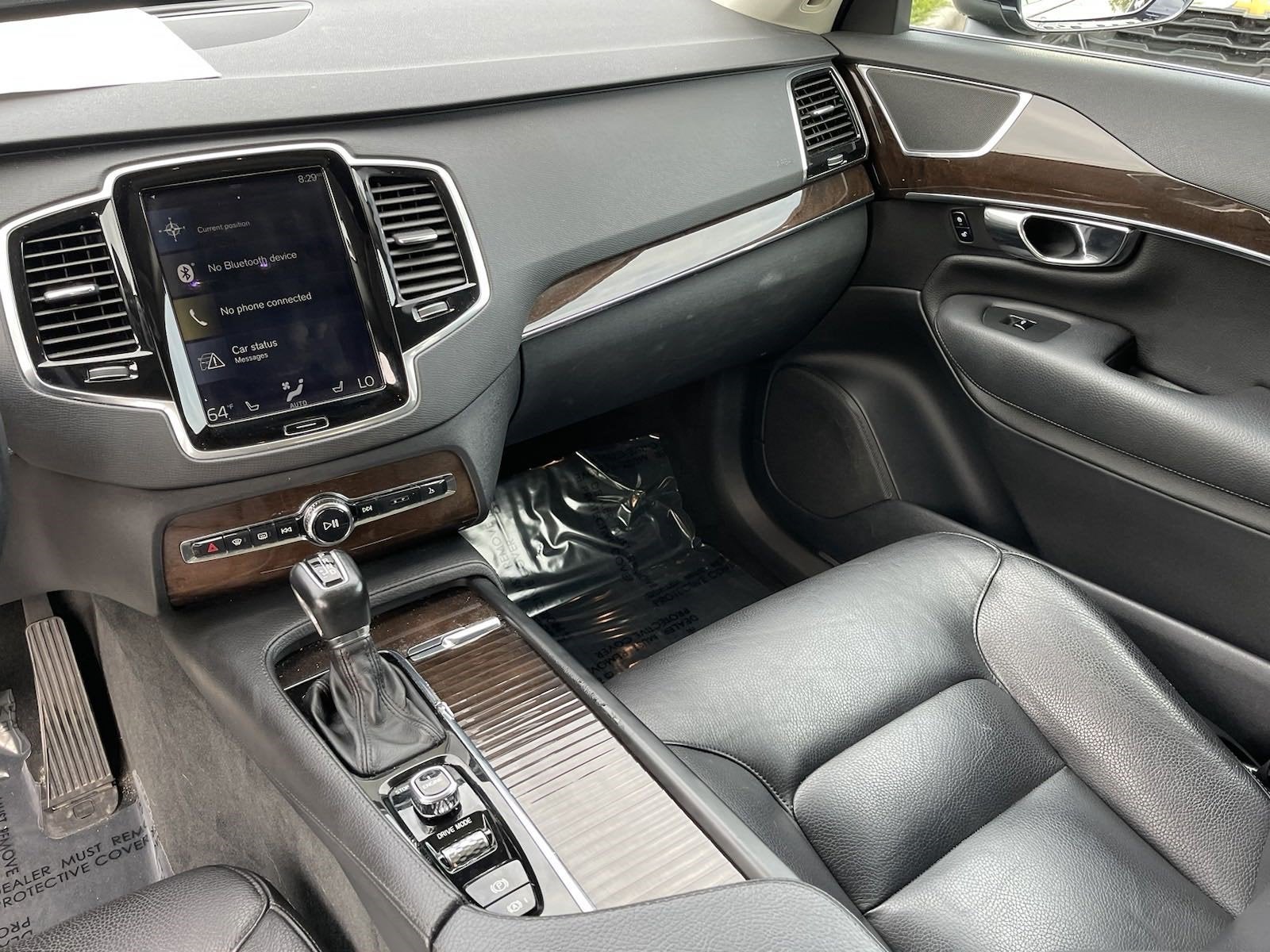 2017 Volvo XC90 Momentum