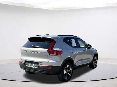 2024 Volvo XC40 B5 Core
