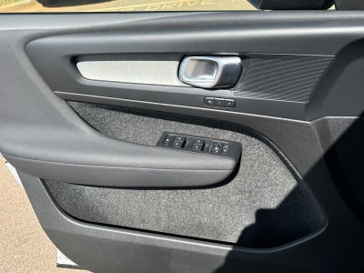 2024 Volvo XC40 B5 Core