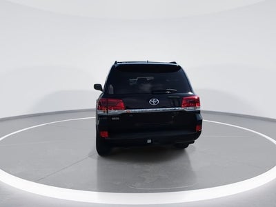 2017 Toyota Land Cruiser Base