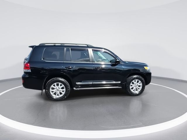 2017 Toyota Land Cruiser Base