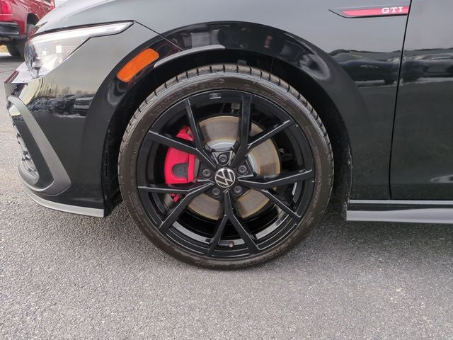 2024 Volkswagen Golf GTI SE