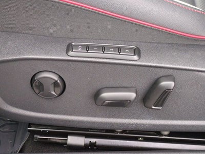 2024 Volkswagen Golf GTI SE