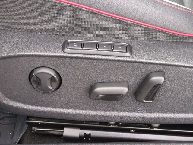 2024 Volkswagen Golf GTI SE