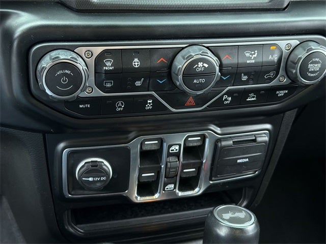 2022 Jeep Wrangler Unlimited Sahara Altitude 1 TOUCH POWER TOP