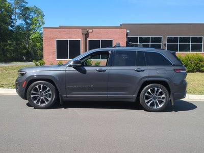 2022 Jeep Grand Cherokee Overland