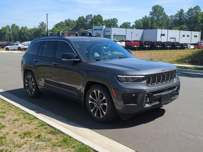 2022 Jeep Grand Cherokee Overland