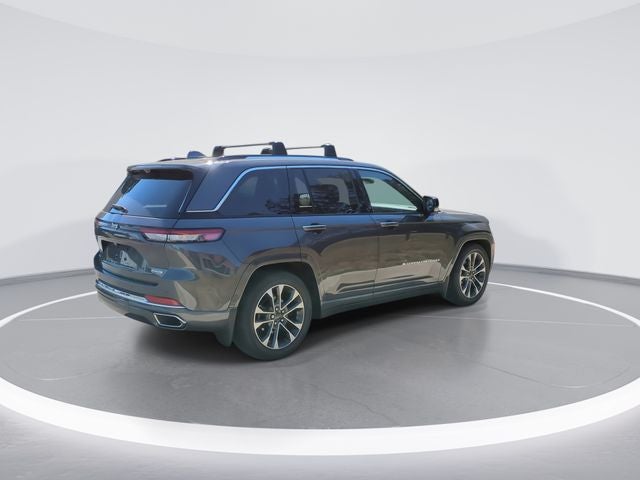 2022 Jeep Grand Cherokee Overland