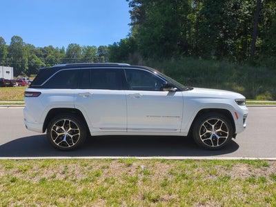2022 Jeep Grand Cherokee Summit Reserve