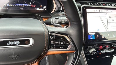 2022 Jeep Grand Cherokee Summit