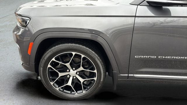 2022 Jeep Grand Cherokee Summit