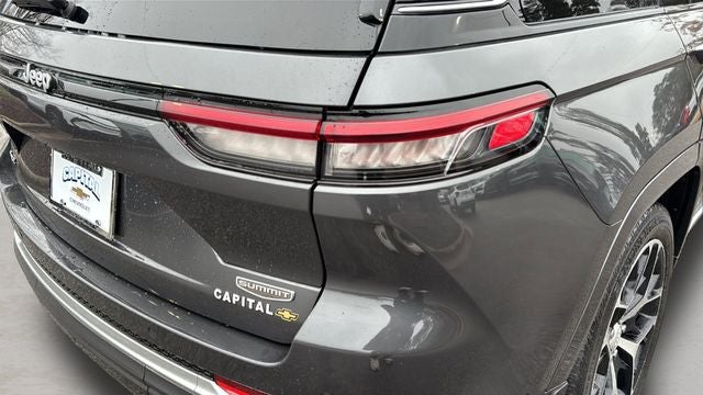 2022 Jeep Grand Cherokee Summit