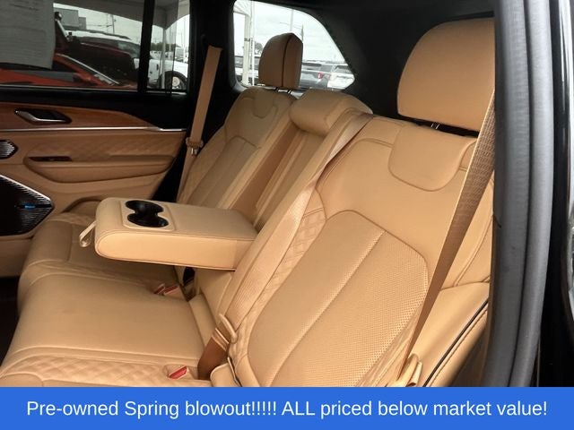2022 Jeep Grand Cherokee Summit Reserve