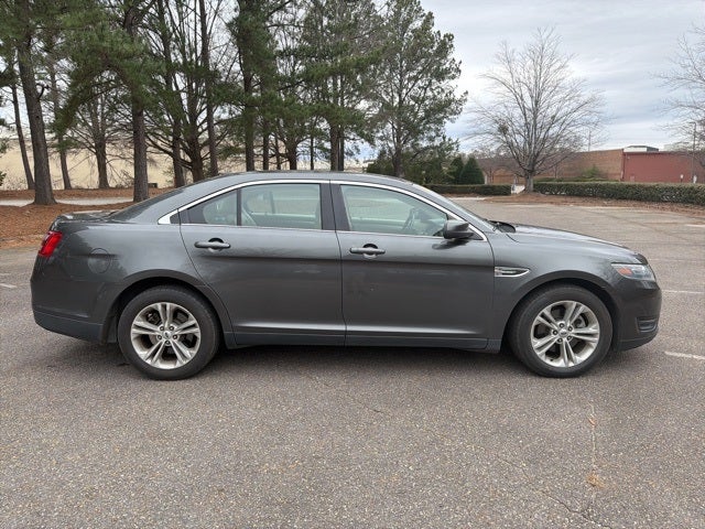 2018 Ford Taurus SEL