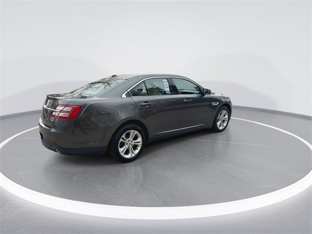 2018 Ford Taurus SEL