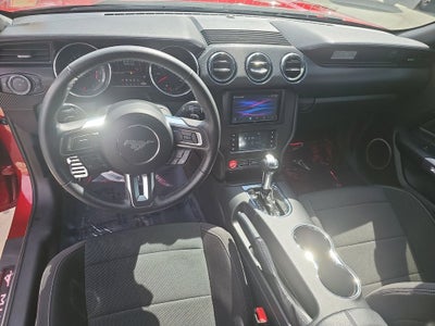 2017 Ford Mustang V6