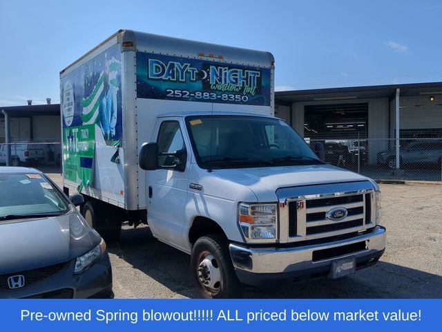 2017 Ford E-350SD XL Cutaway Box Van