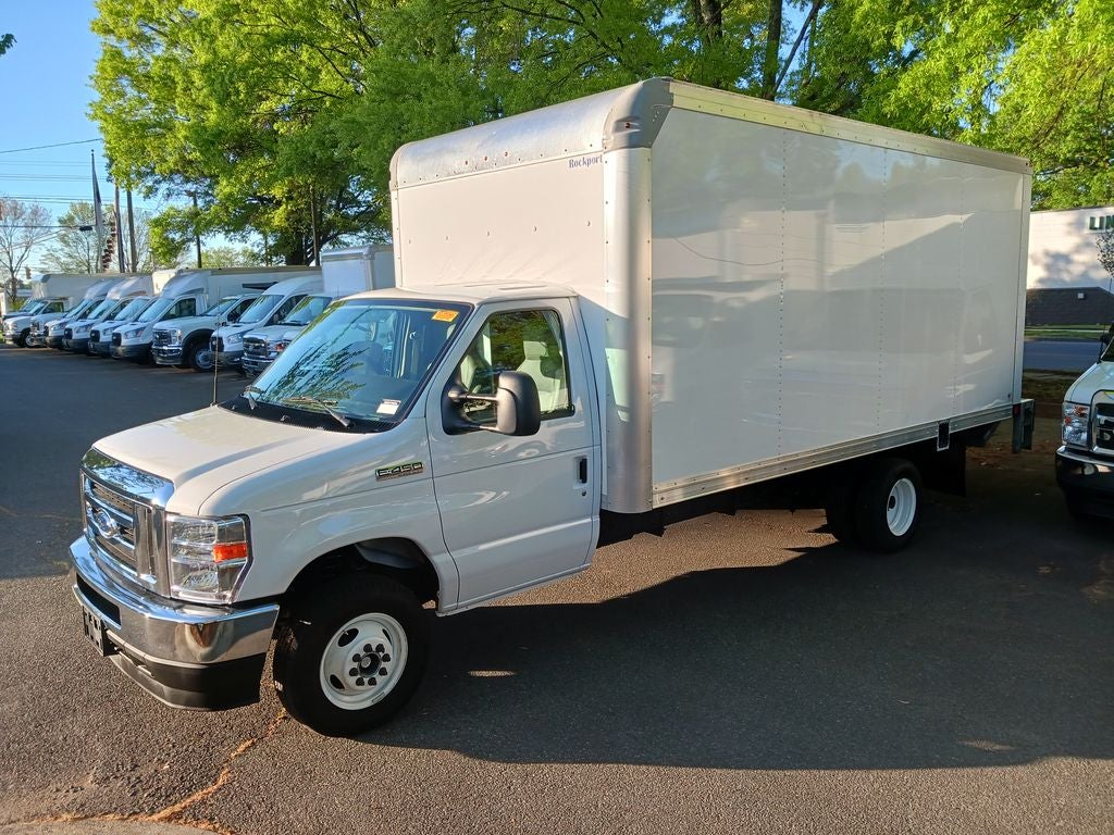 2025 Ford E-450SD Base Box Truck