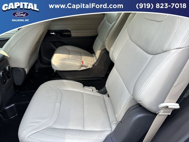 2024 Ford Explorer Platinum