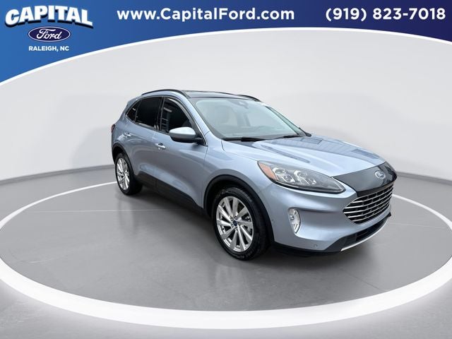 2022 Ford Escape Hybrid Titanium