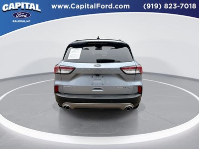 2022 Ford Escape Hybrid Titanium