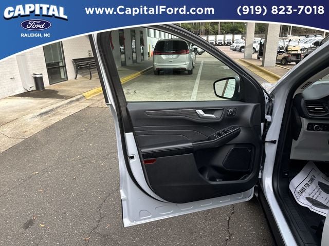 2025 Ford Escape Plug-In Hybrid Base