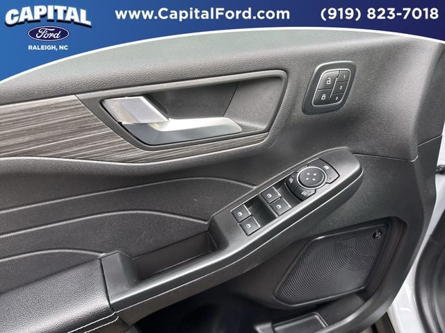 2025 Ford Escape Plug-In Hybrid Base