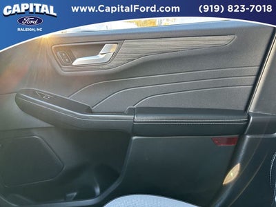 2025 Ford Escape Hybrid Platinum