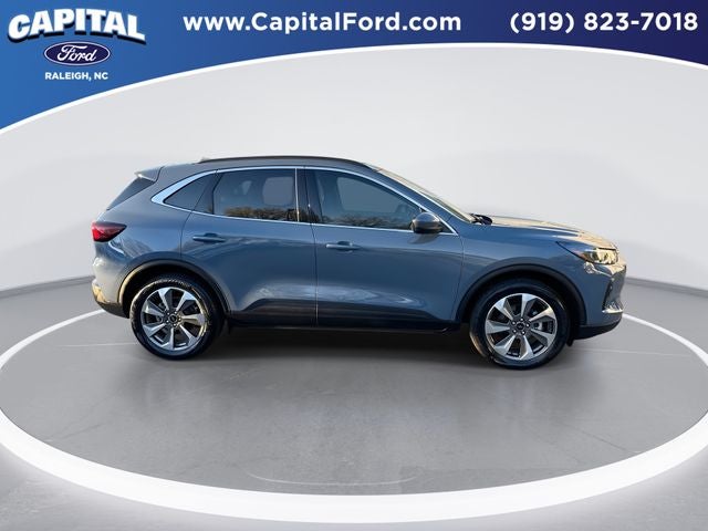 2025 Ford Escape Hybrid Platinum