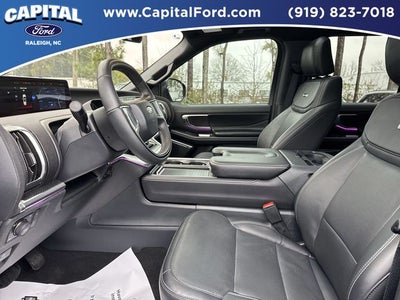2025 Ford Expedition Platinum