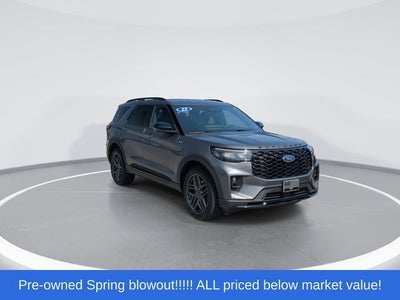2025 Ford Explorer ST-Line