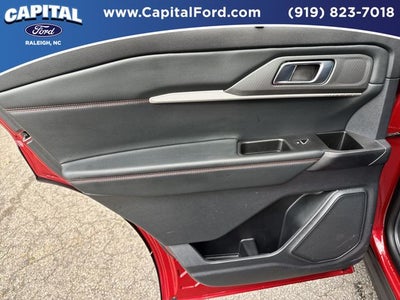 2025 Ford Explorer ST-Line