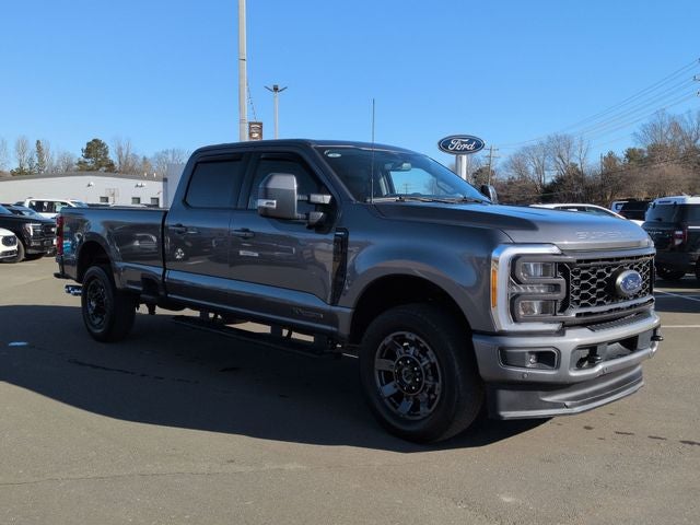 2023 Ford F-350SD Lariat