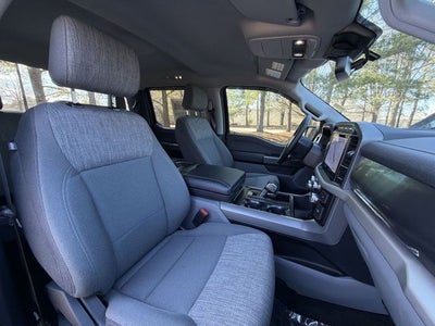 2023 Ford F-150 Lightning XLT