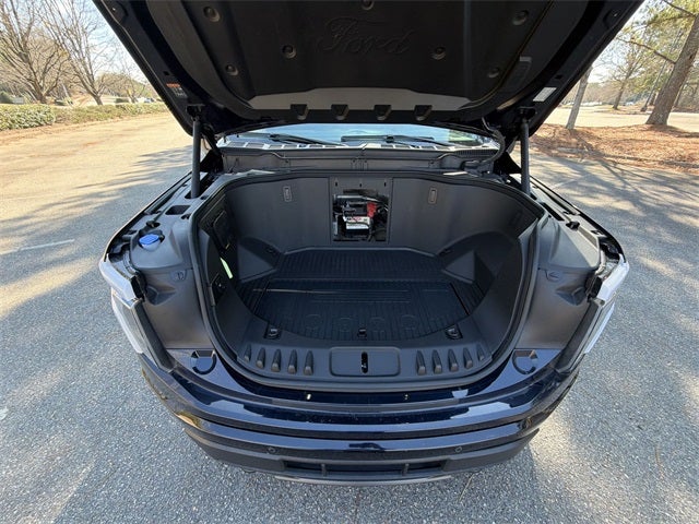 2023 Ford F-150 Lightning XLT