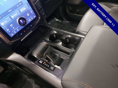 2025 Ford F-150 Lightning Lariat
