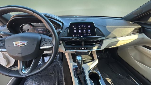 2023 Cadillac CT4 Luxury