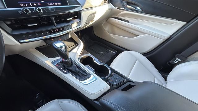 2023 Cadillac CT4 Luxury